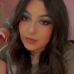 Meet your Posher, Ailene